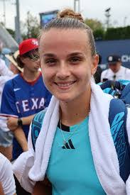 Clara Burel's Instagram, Twitter & Facebook