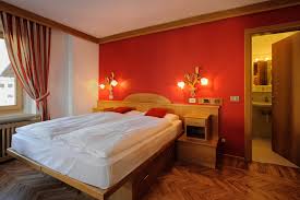 Scoprite anche il nostro speciale sulle doghe in legno per letti con tutti i prezzi e le offerte online. Livigno Categorie Di Camera Sandozconcept Winterreisen Weltweit