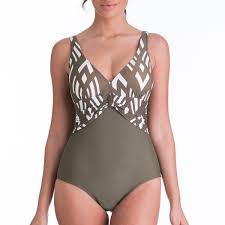 Commandez dès maintenant votre maillot de bain 1 piece en ligne. Maillot De Bain 1 Piece Gaine Integree Et Bonnet Coque De Deidad
