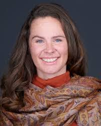 Caitlin Putnam's Instagram, Twitter & Facebook