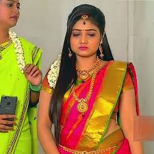 Priyanka nalkar wiki, biography, age, family, images, movies, serials. Priyanka Nalkar Saree Navel Show Tamil Tv Hd Caps Roja Indiancelebblog Com
