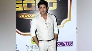 Siddharth shukla is a good friend of the bollywood actor, john abraham, since his modelling days. B5n7cwhqgmwdtm