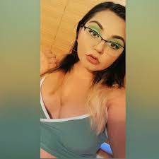 Alize Vasquez's Instagram, Twitter & Facebook