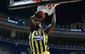 Kanada milli takımı'nda da forma giyen dyshawn pierre, sassari'deki üçüncü sezonunda kariyerinin en parlak dönemini geçirdi. Rs Round 11 Fenerbahce Beko Istanbul Vs Valencia Basket 2020 21 Season Welcome To Euroleague Basketball