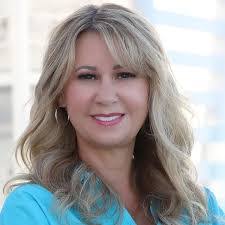 Nicole Reader's Instagram, Twitter & Facebook