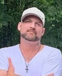 Jonathan Comer's Instagram, Twitter & Facebook