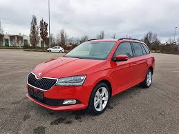 The škoda fabia monte carlo can be fitted with any of the engines in the range. Skoda Fabia Combi Ambition 1 0 Tsi Klima Alu Radio Swing Mfl Gunstig Kaufen