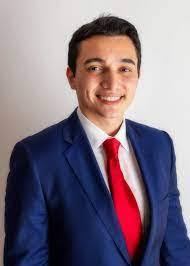 Loraine Levine's Instagram, Twitter & Facebook