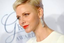 Zij trouwden op 1 juli 2011 voor de wet en vieren dus binnenkort hun tinnen jubileum. Prinses Charlene Gaat Terug Naar Haar Zuid Afrika Zonder Het Nieuwsblad Mobile