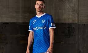 388 wedstrijden ⚽ 59 goals ⏩ 74 assists. Kampioen 1999 2002 2011 2019 Krc Genk