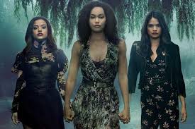 Episode 1 episode 2 episode 3 episode 4 episode 5 episode 6 episode 7 episode 8 episode 9 episode 10 episode 11 episode 12. Charmed Saison 3 Le Pouvoir Des Trois Contre Les Forces Du Mal Des Ce Soir Sur Syfy Critictoo Series Tv