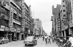 國際戲院 一張舊照片的聯想in 2021 scenes street view views