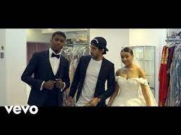 Souf Ca C Est Fait Clip Officiel Youtube Instagram Music Mermaid Wedding Dress