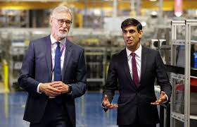 John rentoul does rishi sunak think scientists are moving the lockdown goalposts? U K Chancellor Rishi Sunak Filmed Serving Food To The Wrong Table