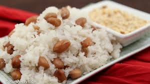 Peanut Sticky Rice Xoi Dau Phong Delicious Easy Recipe With Video Recipe Peanut Recipes Food Processor Recipes Sticky Rice