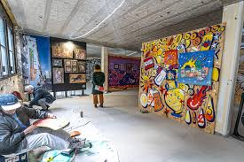 L'Expo des 150 gratuite, qui pr&eacute;sente pr&egrave;s de 350 artistes street-art et  contemporain, se d&eacute;voile. Attention, il faut s'inscrire gratuitement pour y  acc&eacute;der 👉https://sortiraparis.com/r/eyT2cLwn