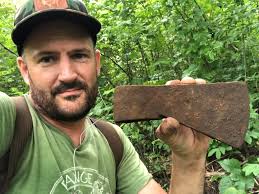 Need some help by the trade knife experts out there