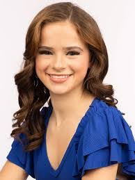 Amanda Healey's Instagram, Twitter & Facebook