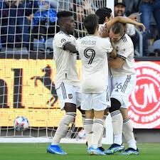 У.льорис, ж.кунде, р.варан, п.кимпембе, л.эрнандес, п.погба, н.канте, к.толиссо. Fggikosvdskkzm