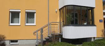 Jedes haus ist ein unikat und folgt dennoch der gemeinsamen architektonischen idee: Coronavirus Hausarztpraxis Dr Med De Waha