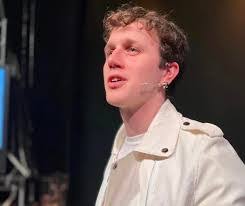 Abbie Jennings's Instagram, Twitter & Facebook