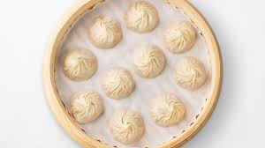 Din tai fung is a taiwanese restaurant franchise in taiwan, specialising in xiao long bao. Kurobuta Pork Xiao Long Bao Din Tai Fung