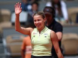 Watch fairytale moment Chwalinska seals semi-final win to reach French Open final as a qualifier