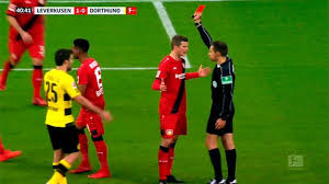 La liga santander, real madrid vs barcelona, champions league, barcelona, psg, bayern munich, real madrid, atlético madrid y mónaco vs juventus en directo online gratis. Bundesliga El Var Cambia En Alemania Una Amarilla Por Una Roja En El Leverkusen Dortmund Marca Com