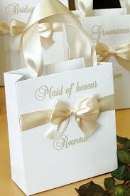 Chic Champagne Gift Bags Bridal Party Personalized Bag With Etsy In 2020 Wedding Bridesmaid Gifts Proposals Wedding Gifts Packaging Bridal Party Gift Bag