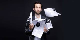 Search results for benjamin lavernhe. Du Bureau Du Drh Aux Bas Fonds Londoniens Nos Choix De Series