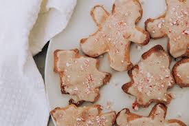 I usually make two batches of icing so i have enough to decorate all of the cookies with different. Easy Dairy Free And Gluten Free Christmas Cookie Recipe Call Me Lore