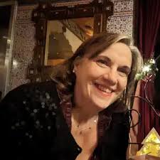 Susan Buss, LCSW provides in-person and online therapy