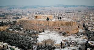 Υπάρχει ένα φως που ποτέ δε σβήνει… H Akropolh Sto Xioni Deite Entypwsiakes Fwtografies Ths A8hnas Sta Leyka Apo Pshla Candia Doc