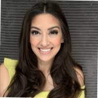 Anna Florez's Instagram, Twitter & Facebook