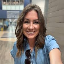 Alex Thorpe's Instagram, Twitter & Facebook