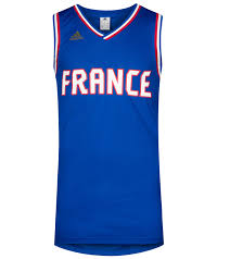 Jun 01, 2021 · real madrid und adidas haben das trikot für die saison 2021/22 vorgestellt.es soll den geist des vereins und das gefühl der einheit des vereins mit seinen fans unter dem slogan this is grandeza. Adidas Basketball Trikot France Rep Jersey Stylisches Herren Sport Top Blau
