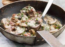 Ça a l'air bon ! Rognons De Porc Sautes Aux Champignons Et Aux Lardons Recettes Culinaire Levif Weekend