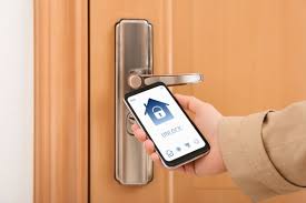 With a home key you can use your iphone or apple watch to unlock your door by placing your device near the lock. 10 Best Smart Locks For Apartment Buildings In 2022 Butterflymx