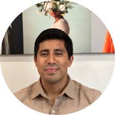 Laura Gascon's Instagram, Twitter & Facebook