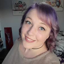 Katherine Bogle's Instagram, Twitter & Facebook