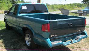 1995 gmc sonoma sls extended cab pickup truck in harrisonville mo item c2489 sold purple wave 1995 gmc sonoma sls extended cab pickup