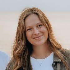 Michelle Labarge's Instagram, Twitter & Facebook