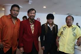 Rahman hassan, 73, died today at the ampang hospital due to lung complications.he died at 12.40 a.m. Ibnor Riza Datuk A Rahman Hassan Jay Jay A Ali Ezreen Abd Talip Flickr