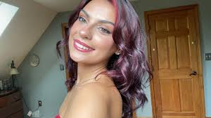 Babysitter available in Carthage