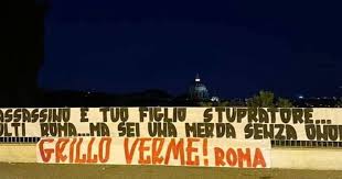Prosegue il lavoro della procura di tempio pausania. Beppe Grillo Striscione Choc Contro Il Comico M5s Tu Assassino Tuo Figlio Stupratore Verme Mer Libero Quotidiano
