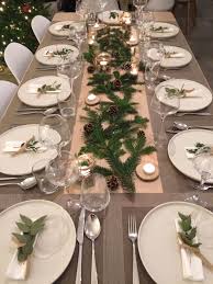Idees De Decoration Pour Une Table De Noel Originale Christmas Dinner Table Christmas Dining Table Christmas Table