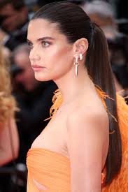 Coda alta da cerimonia: idee per acconciature eleganti