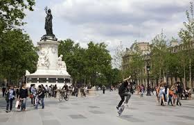 Find hotels near place de la république, france online. Place De La Republique Paris Tourist Office