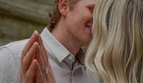 Hayden McGinnis and Robyn Warren's Wedding Website