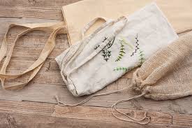 Basic tote bag | diy tote bag. 6 Easy And Quick Diy Totes To Sew Decorate And Use Every Day